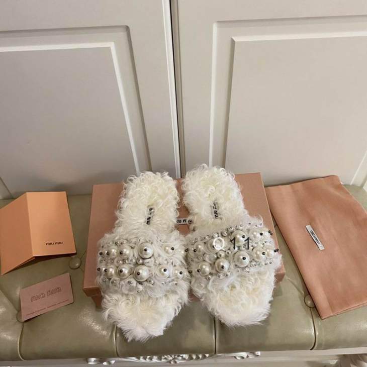 Picture of Miumiu Slippers _SKUmiumiusz35-40Y0102207
